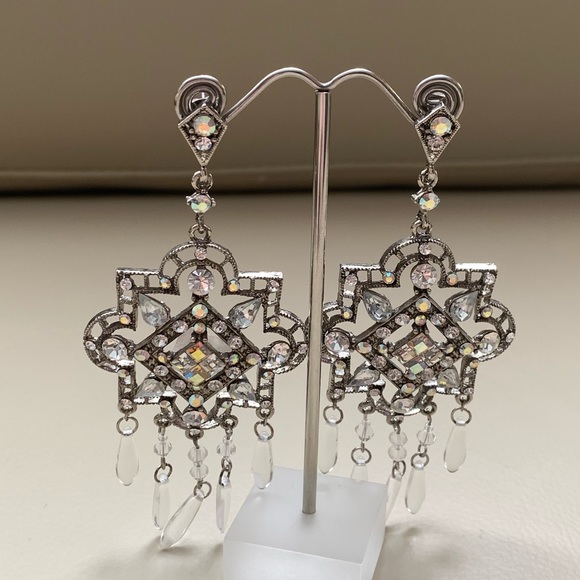 🆕🔥LargeSparkly Chandelier Crystal Earring Silver - Picture 2 of 7